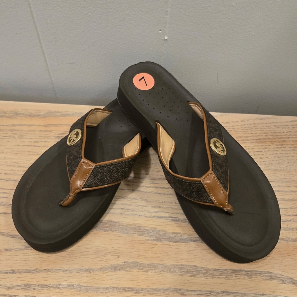 Micheal Kors Brown Flip Flops